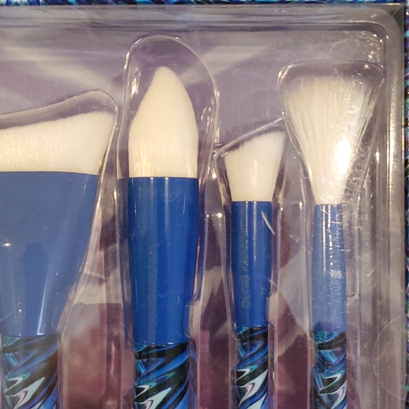 Limited Edition Sonia Kashuk makeup brushes - Picture 3 of 4